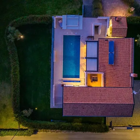 Mala Halu Villa *
