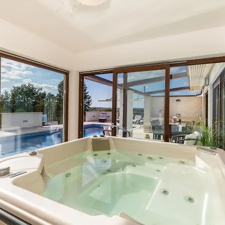 Mala Halu Katun Gracanski