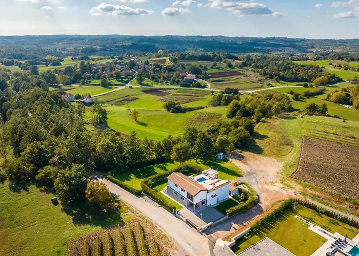 Mala Halu Villa Katun Gracanski